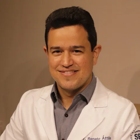 Foto de Dr. Renato Áttila de Macedo e Souza